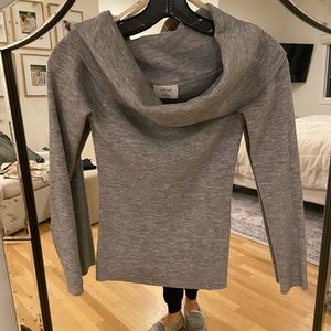 Aritzia sweater